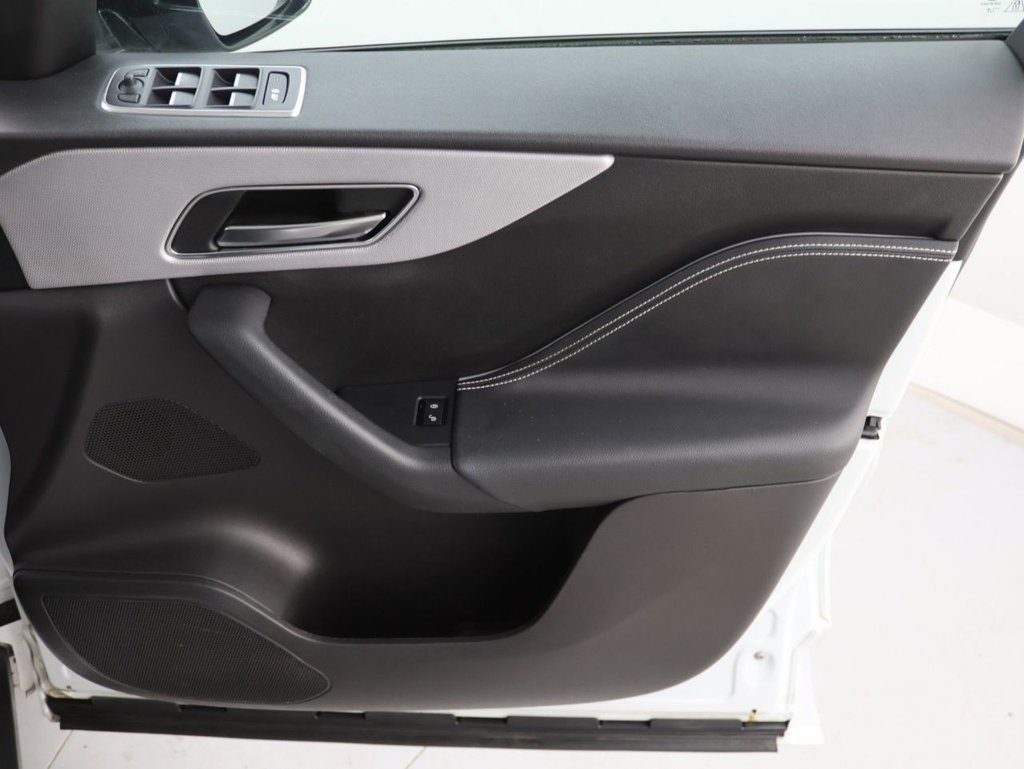 Used Jaguar F-Pace 2019 for sale - 77132971: Photo 28