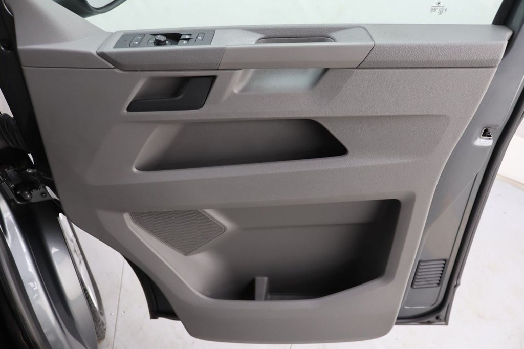 Used Volkswagen Transporter Shuttle 2020 for sale - 77654896: Photo 28