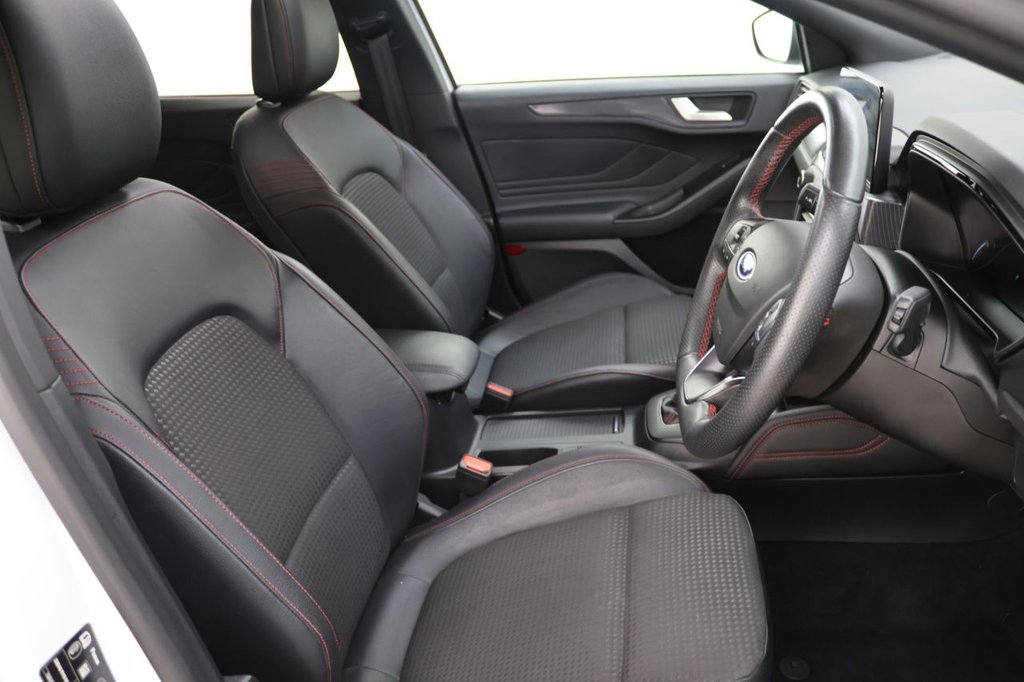 Used Ford Focus 2020 for sale - 76542046: Photo 13