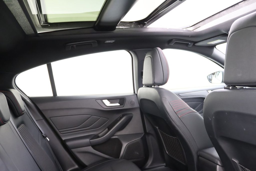 Used Ford Focus 2020 for sale - 76542046: Photo 2