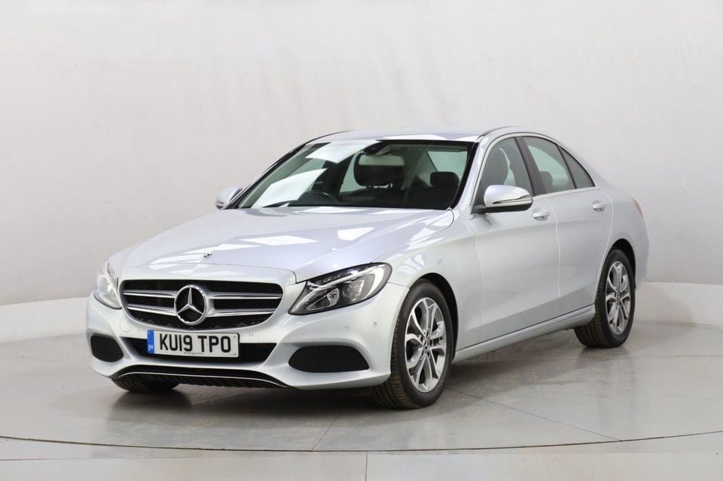 Used Mercedes-Benz C Class 2019 for sale - 76841040: Photo 5