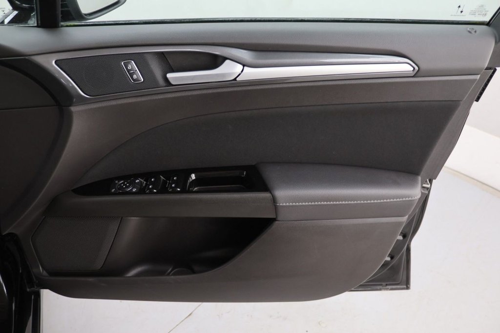 Used Ford Mondeo 2020 for sale - 76923411: Photo 28