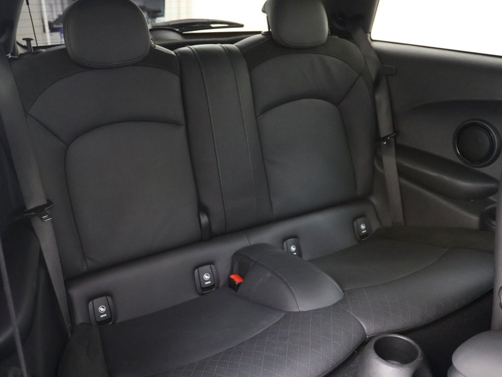 Used MINI Hatch 2019 for sale - 76665768: Photo 17