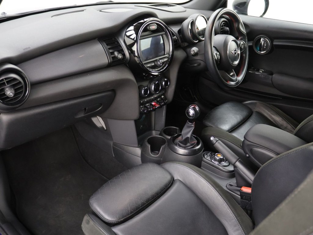 Used MINI Hatch 2019 for sale - 76665768: Photo 24