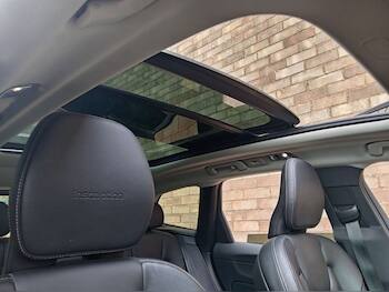 Used Volvo XC60 2019 for sale - 79828930: Photo
