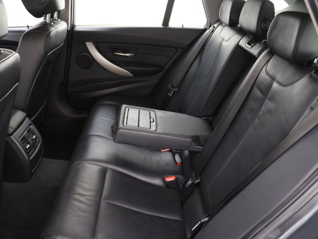 Used BMW 3 Series 2018 for sale - 76768197: Photo 21