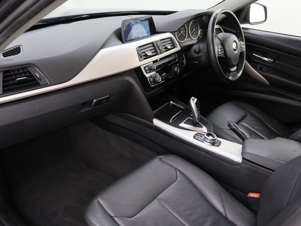 Used BMW 3 Series 2018 for sale - 76768197: Photo 24