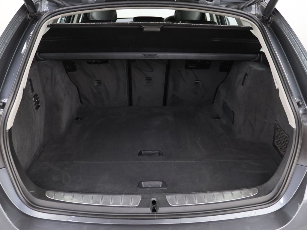 Used BMW 3 Series 2018 for sale - 76768197: Photo 25