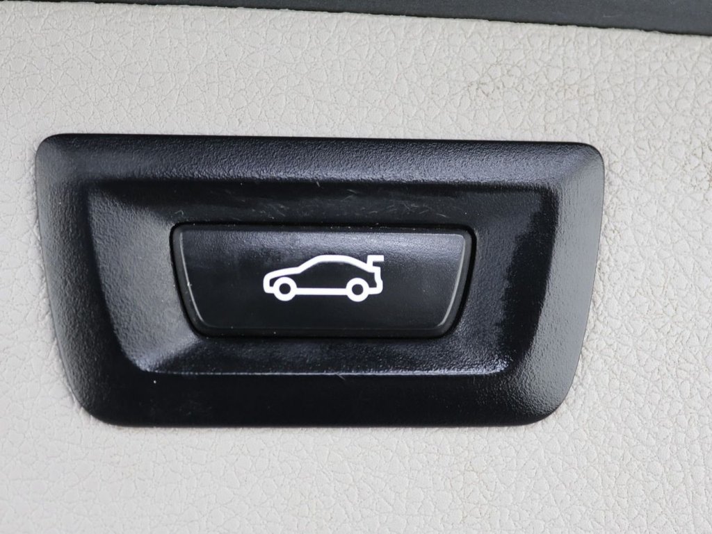 Used BMW 3 Series 2018 for sale - 76768197: Photo 26