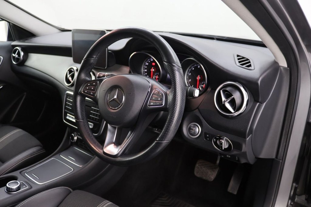 Used Mercedes-Benz GLA 2019 for sale - 77484984: Photo 10