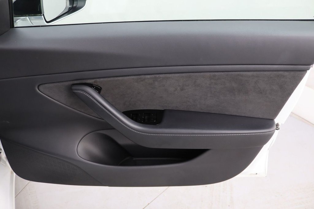 Used Tesla Model 3 2020 for sale - 76542166: Photo 21