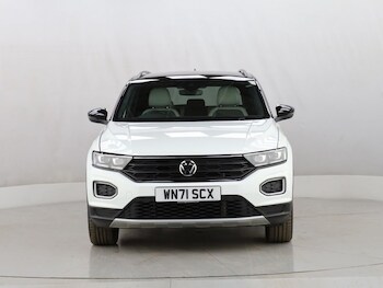 Used Volkswagen T-Roc 2021 for sale - 76520421: Photo