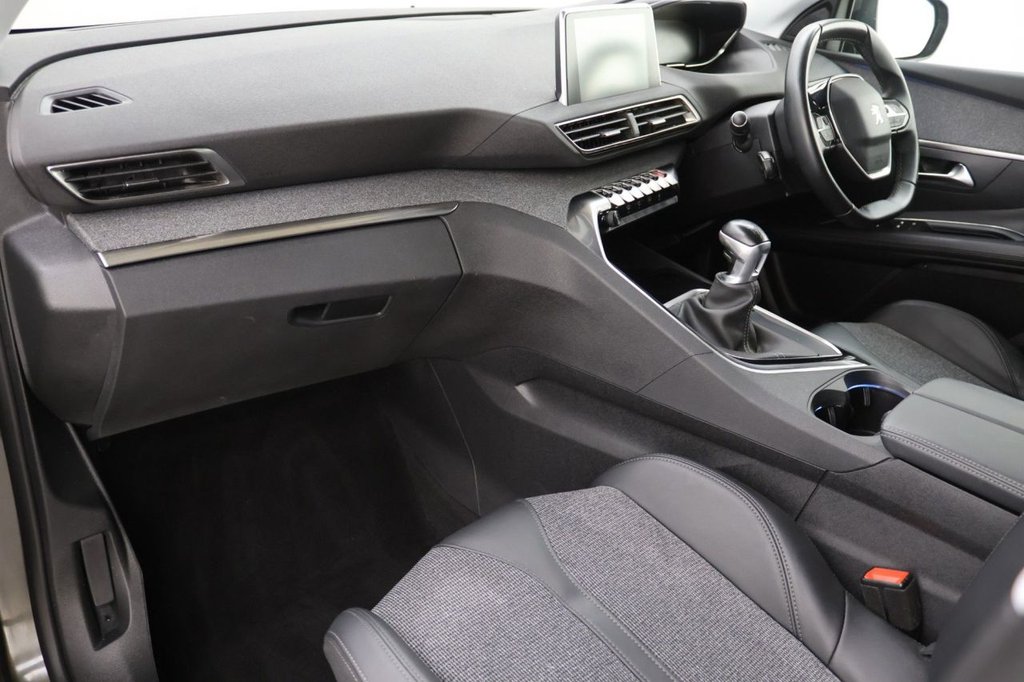 Used Peugeot 3008 2020 for sale - 77250086: Photo 24