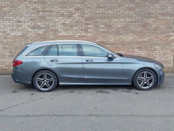 Used Mercedes-Benz C Class 2019 for sale - 76923450: Photo