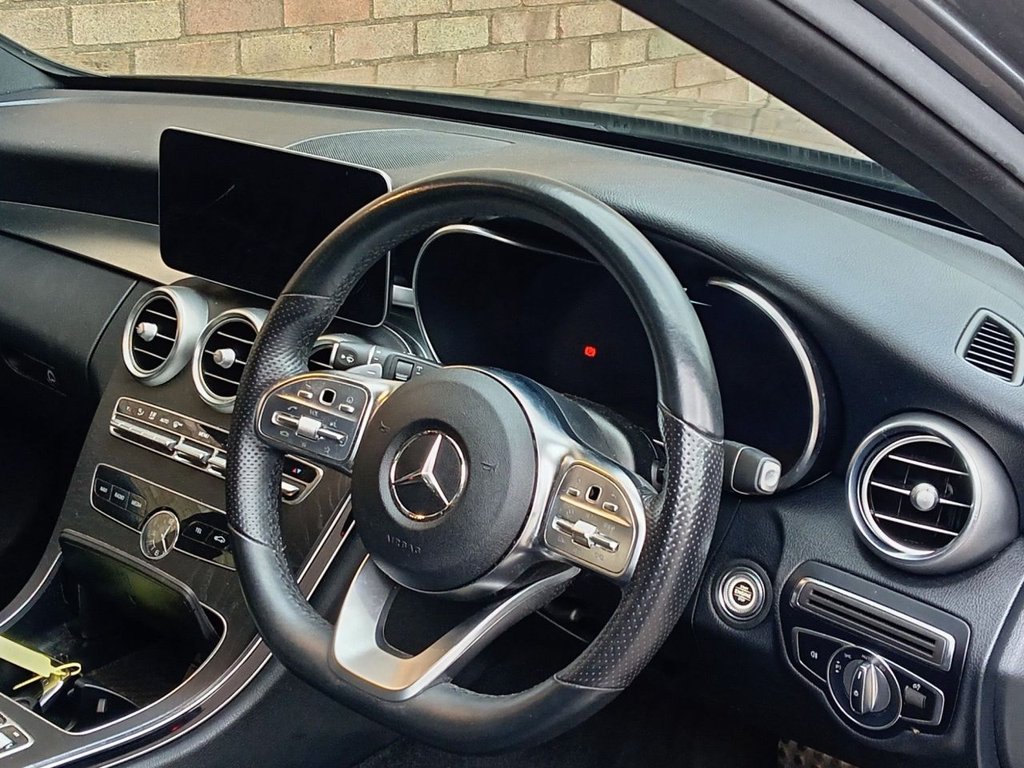 Used Mercedes-Benz C Class 2019 for sale - 76923450: Photo 5