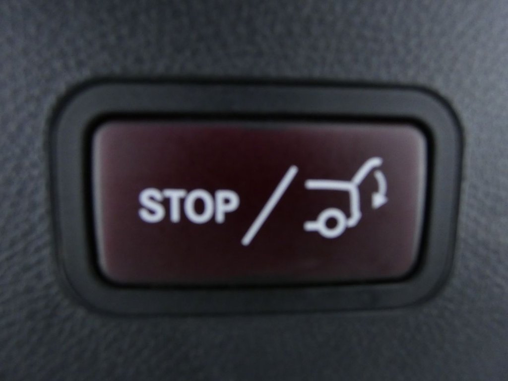 Used Mercedes-Benz GLA 2020 for sale - 76698373: Photo 30