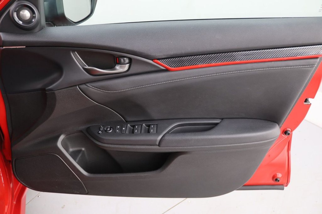 Used Honda Civic 2017 for sale - 77748449: Photo 27