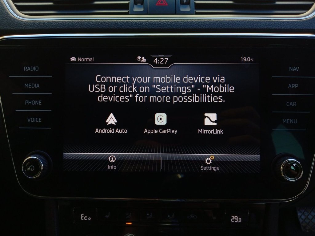 Used Skoda Superb 2022 for sale - 77945387: Photo 12