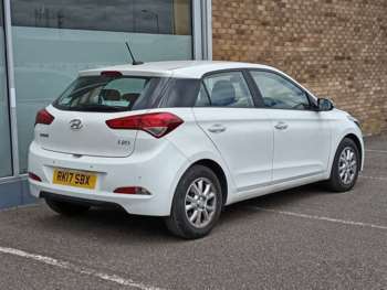 Used Hyundai i20 2017 for sale - 75270320: Photo