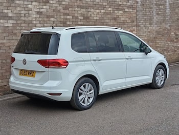 Used Volkswagen Touran 2019 for sale - 79618828: Photo