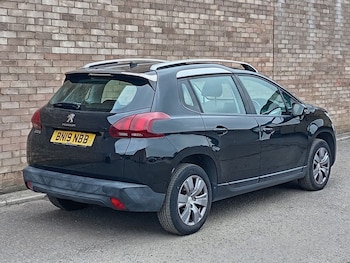 Used Peugeot 2008 2019 for sale - 76029505: Photo 3