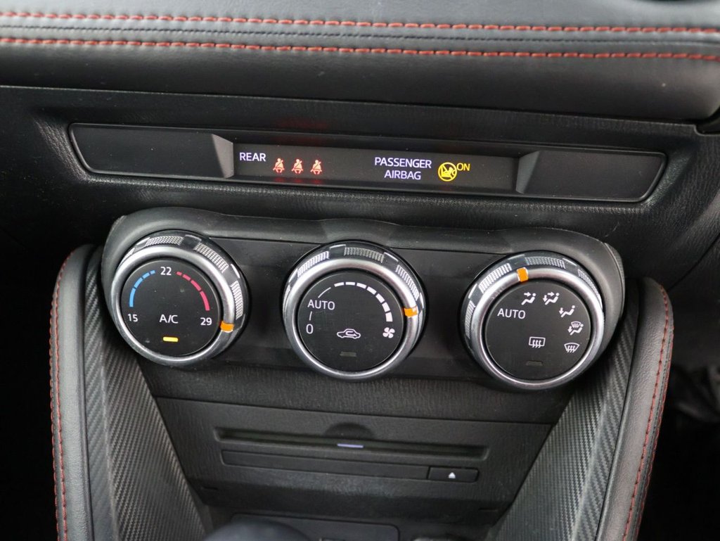 Used Mazda Mazda2 2015 for sale - 76617345: Photo 13