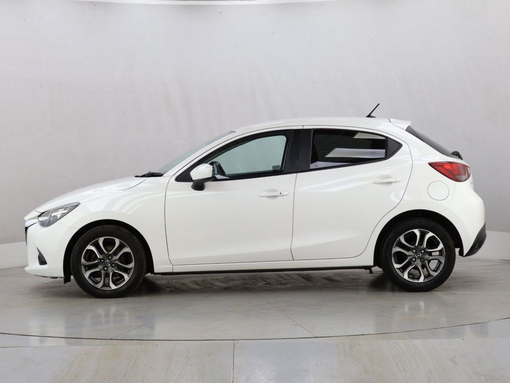 Used Mazda Mazda2 2015 for sale - 76617345: Photo 6