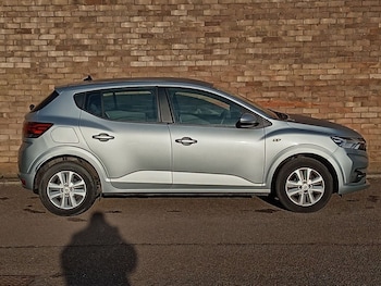 Used Dacia Sandero 2021 for sale - 76923451: Photo