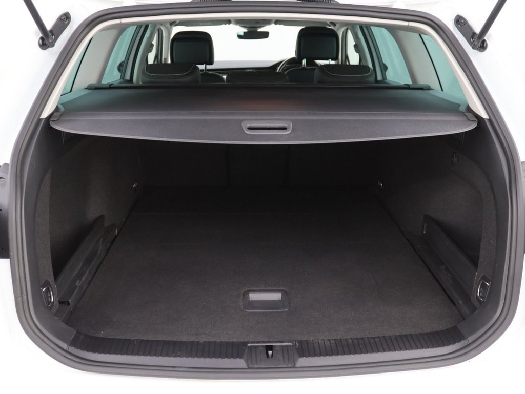 Used Volkswagen Passat 2022 for sale - 78145182: Photo 25