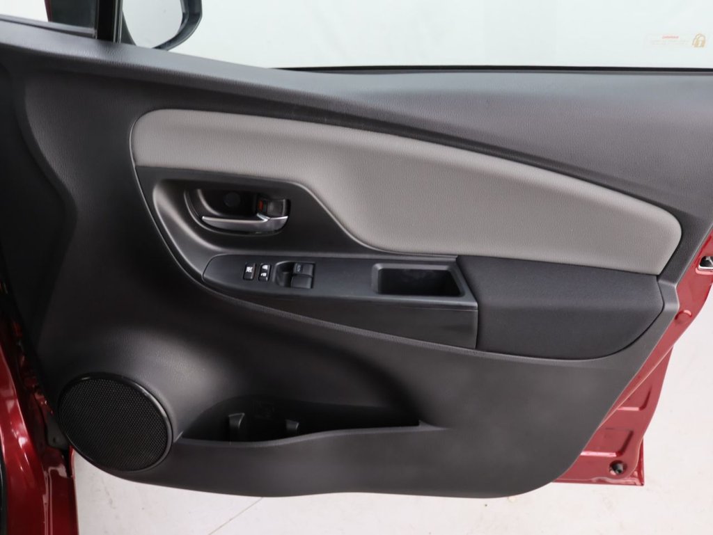 Used Toyota Yaris 2019 for sale - 76985764: Photo 25