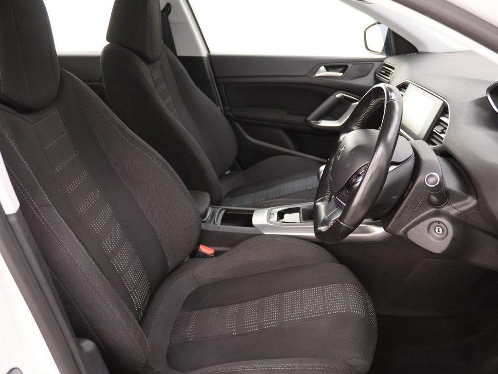 Used Peugeot 308 2016 for sale - 76581957: Photo 12