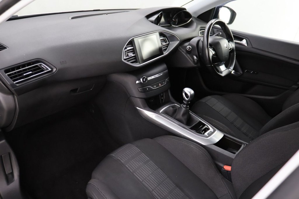 Used Peugeot 308 2016 for sale - 76581957: Photo 26