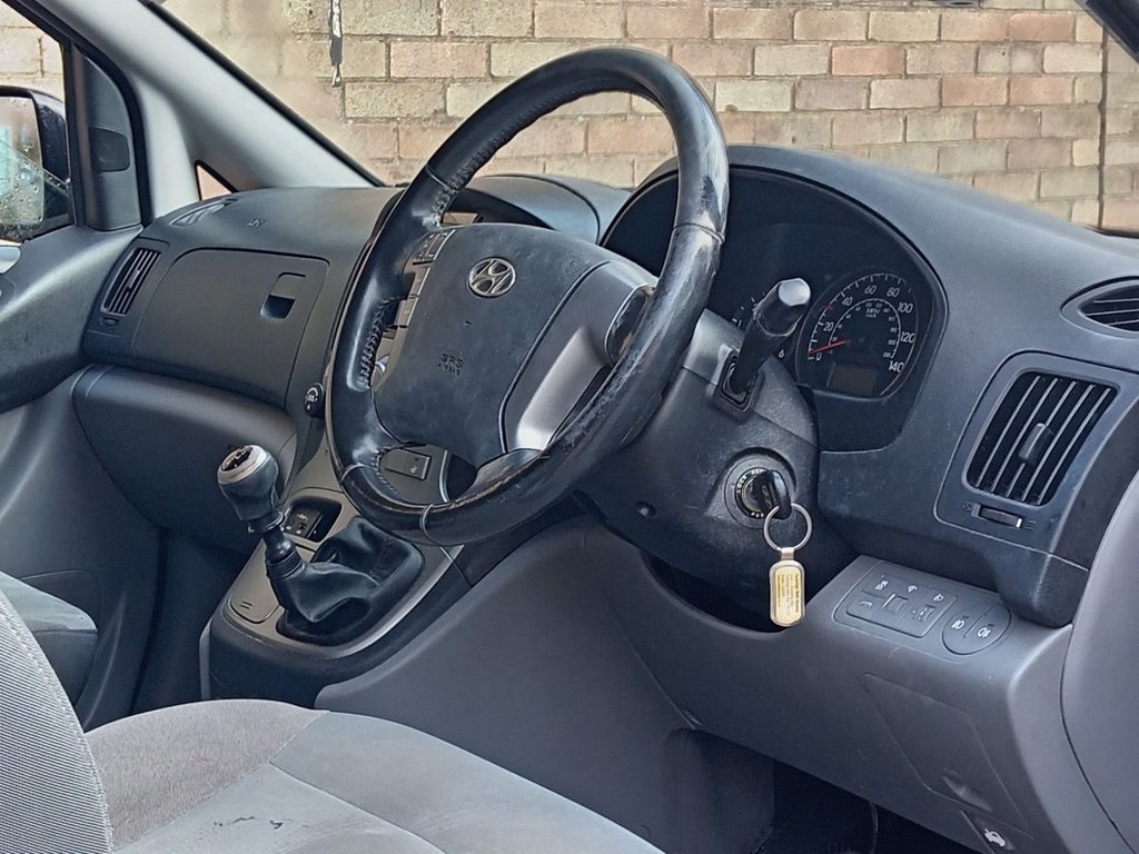 Used Hyundai i800 2015 for sale - 76783546: Photo 5