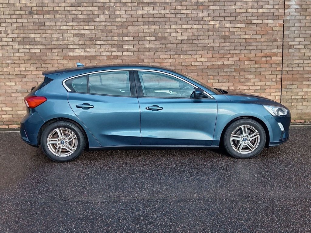 Used Ford Focus 2018 for sale - 77407917: Photo 2