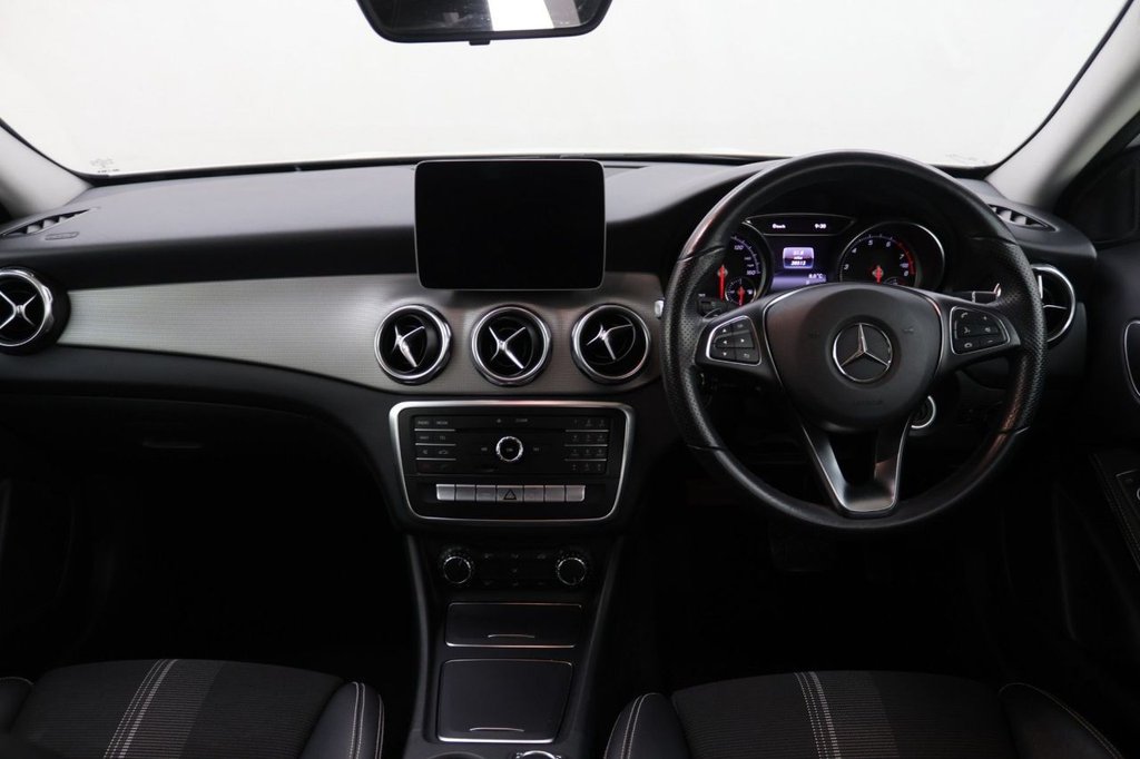 Used Mercedes-Benz GLA 2019 for sale - 77565361: Photo 18