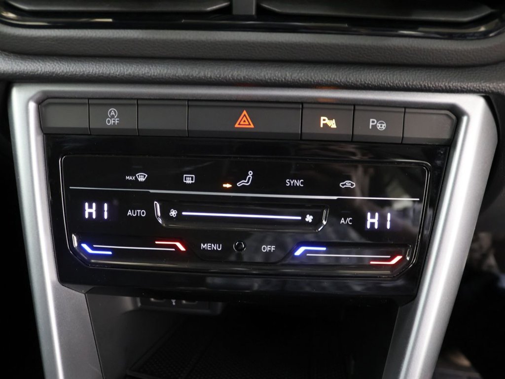 Used Volkswagen T-Roc 2022 for sale - 76301007: Photo 16