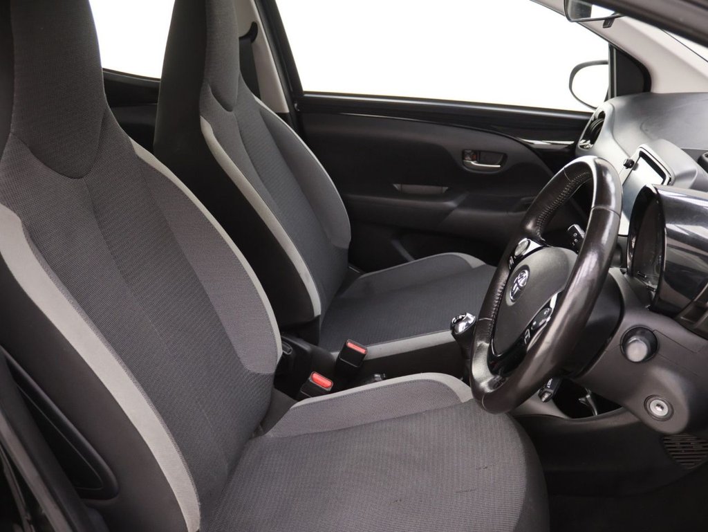 Used Toyota AYGO 2021 for sale - 76632043: Photo 12