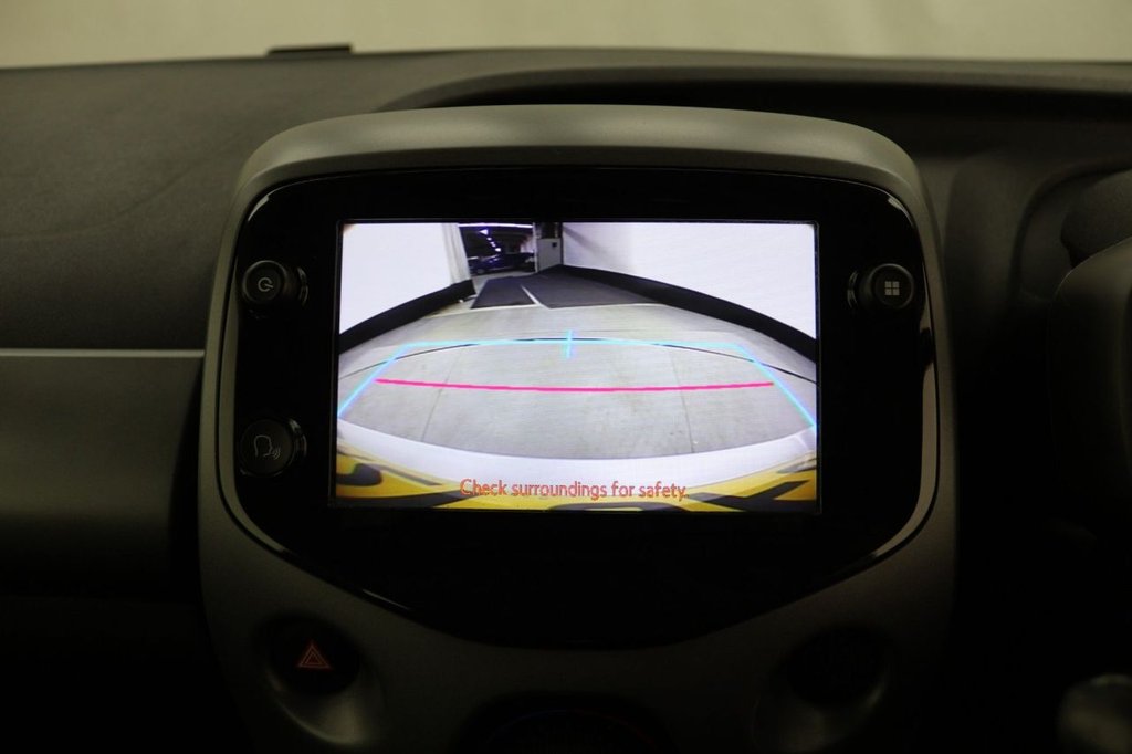 Used Toyota AYGO 2021 for sale - 76632043: Photo 14