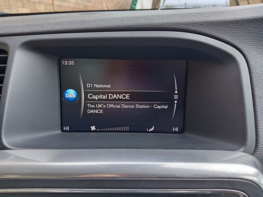 Used Volvo S60 2018 for sale - 77534042: Photo 10