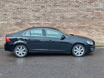Used Volvo S60 2018 for sale - 77534042: Photo