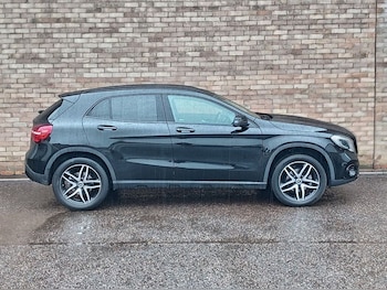 Used Mercedes-Benz GLA 2020 for sale - 78943452: Photo
