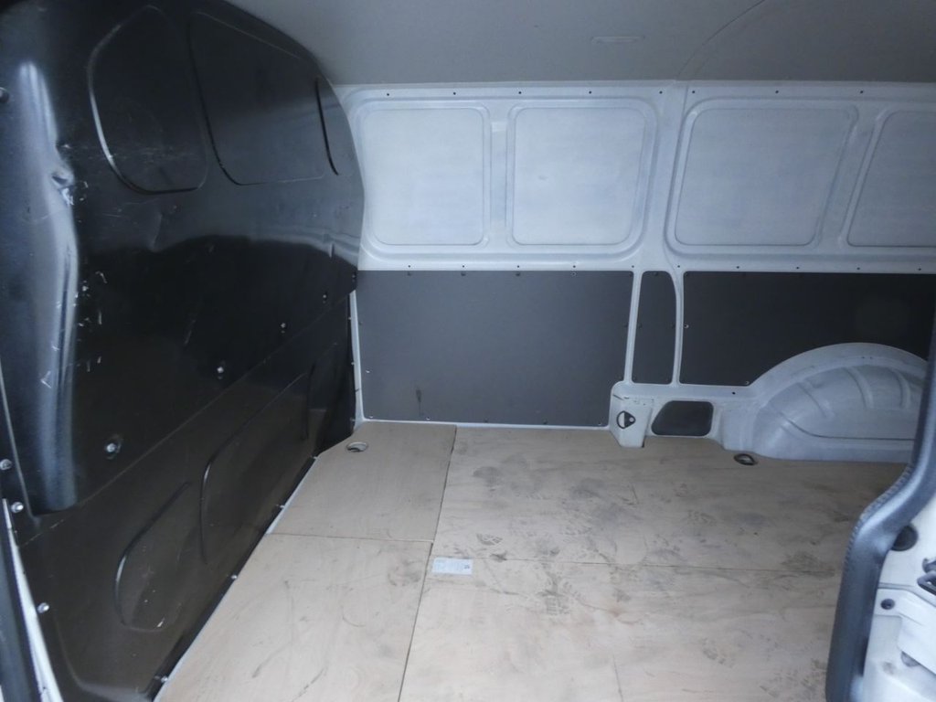 Used Volkswagen Transporter 2021 for sale - 76631912: Photo 23