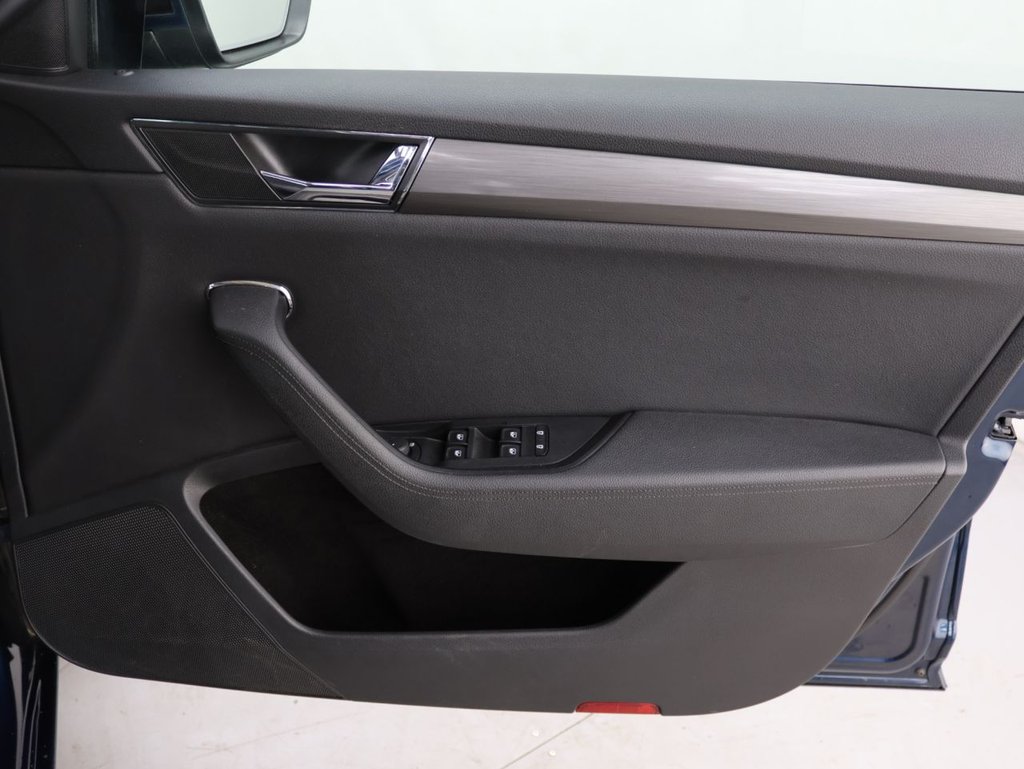 Used Skoda Superb 2021 for sale - 76481680: Photo 27