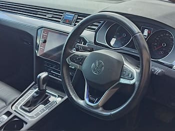Used Volkswagen Passat 2022 for sale - 79856418: Photo