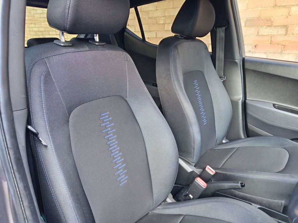 Used Hyundai i10 2019 for sale - 77369315: Photo 5