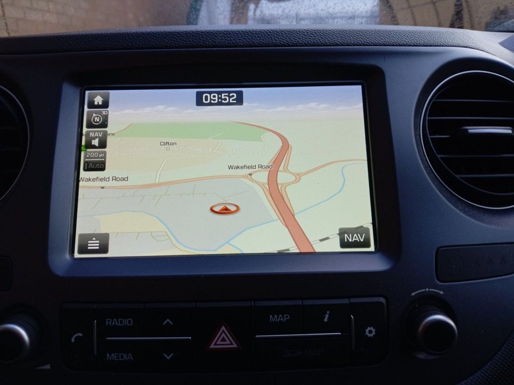 Used Hyundai i10 2019 for sale - 77369315: Photo 8