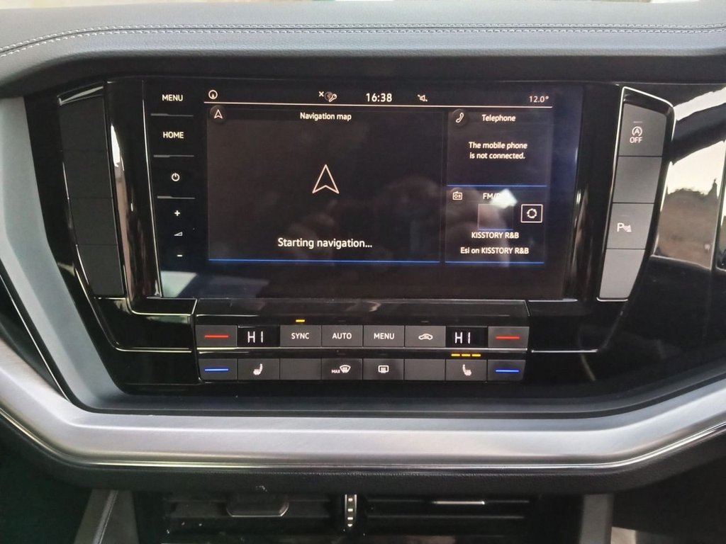 Used Volkswagen Touareg 2018 for sale - 76909935: Photo 8