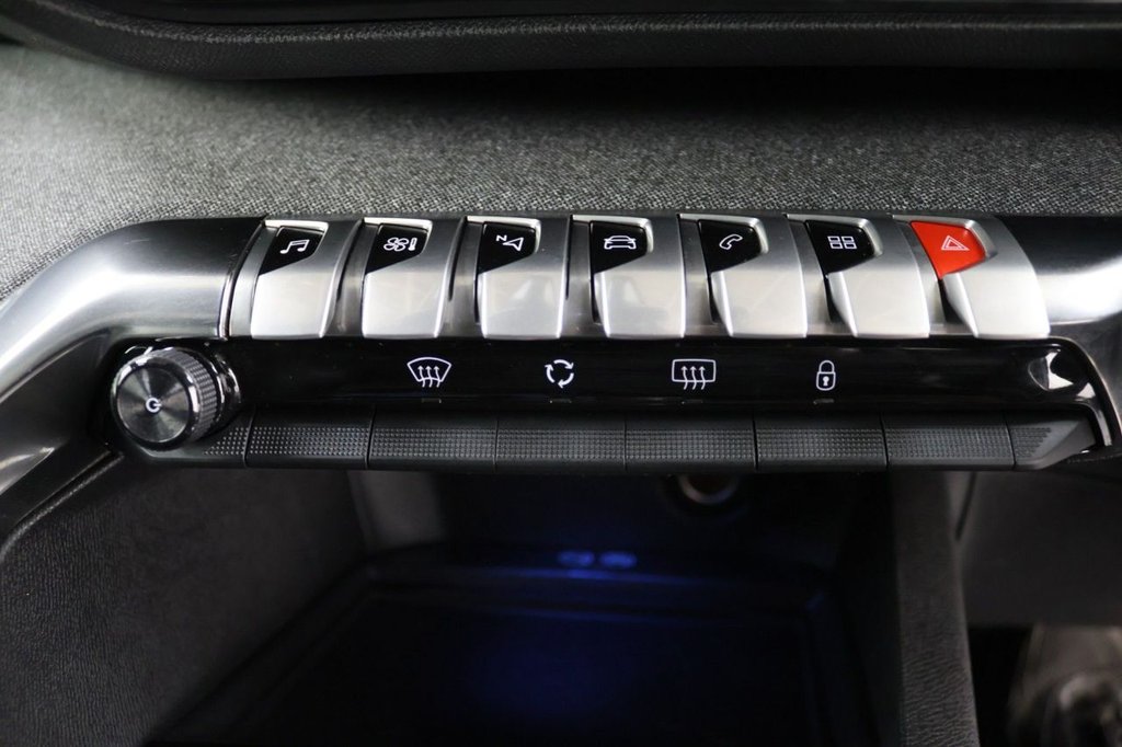 Used Peugeot 5008 2020 for sale - 76867498: Photo 16