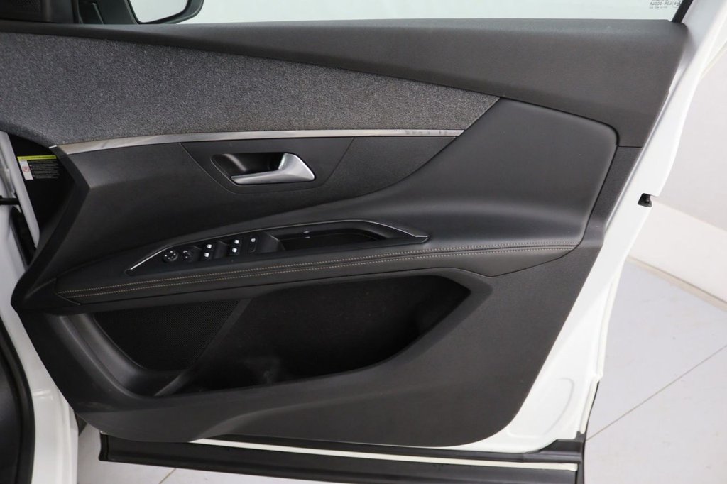 Used Peugeot 5008 2020 for sale - 76867498: Photo 30