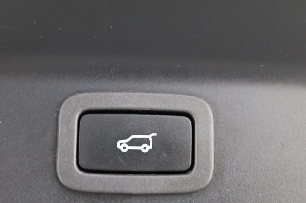 Used Jaguar F-Pace 2019 for sale - 78167296: Photo 24